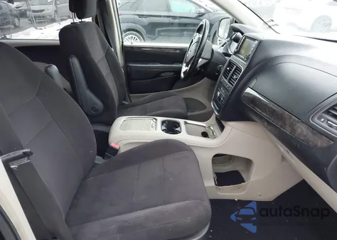 2011 Dodge Grand Caravan Crew z USA, uszkodzony, nr VIN 2D4RN5DG9BR707199